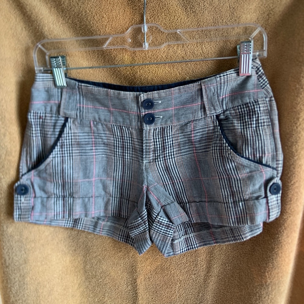GUESS SHORTS